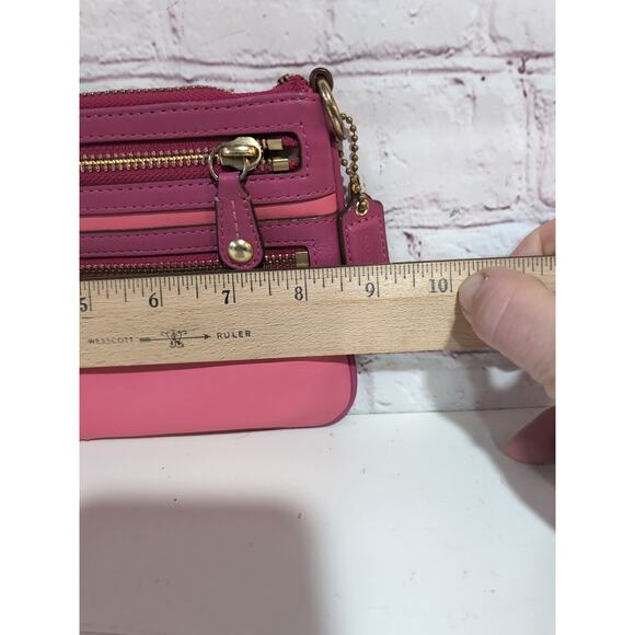 COACH Wristlet Pink Leather Multi Triple Zipper and Pockets Clutch Large Wallet - Picture 12 of 13